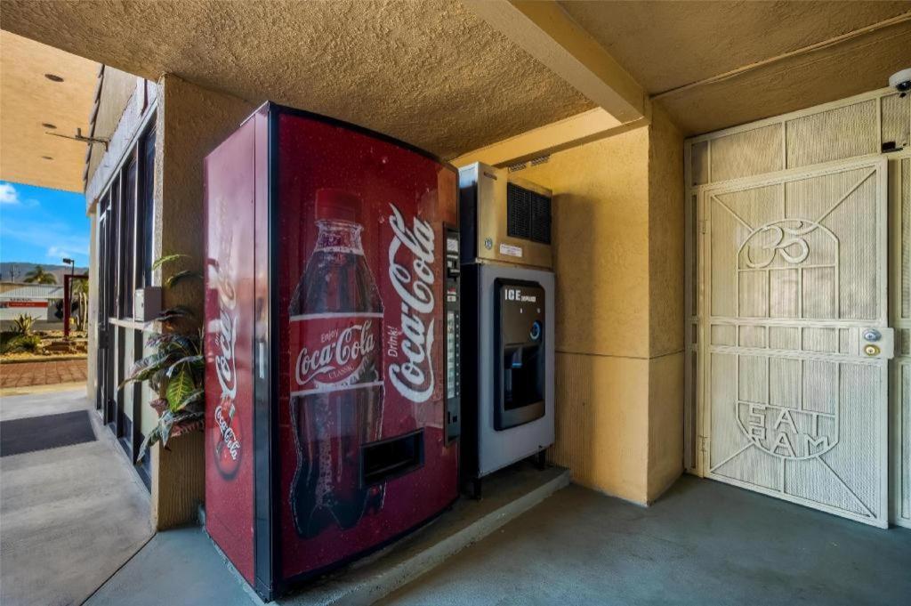 Americas Best Value Inn Redlands San Bernardino Exterior photo