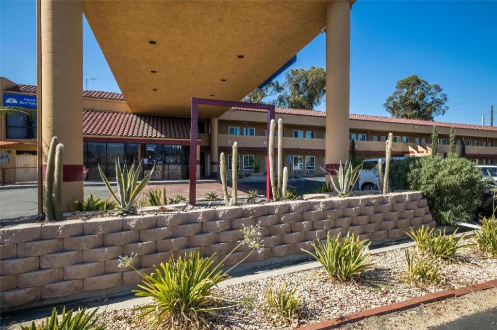 Americas Best Value Inn Redlands San Bernardino Exterior photo